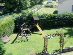 Pensjonat Wojciech Jastrzębia Góra widok na ogród